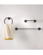 Moen Lindor Bathroom Set - Image 4