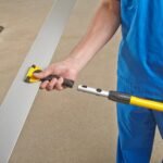 Rubbermaid Microfiber Mop Frame - Image 3